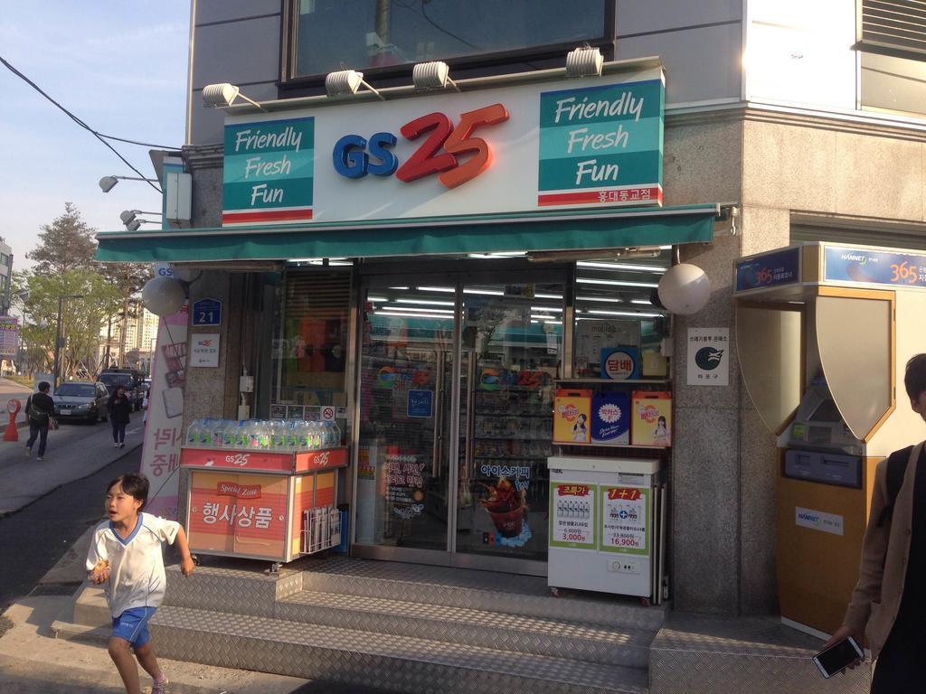 Egg Guesthouse Korea Сеул Экстерьер фото