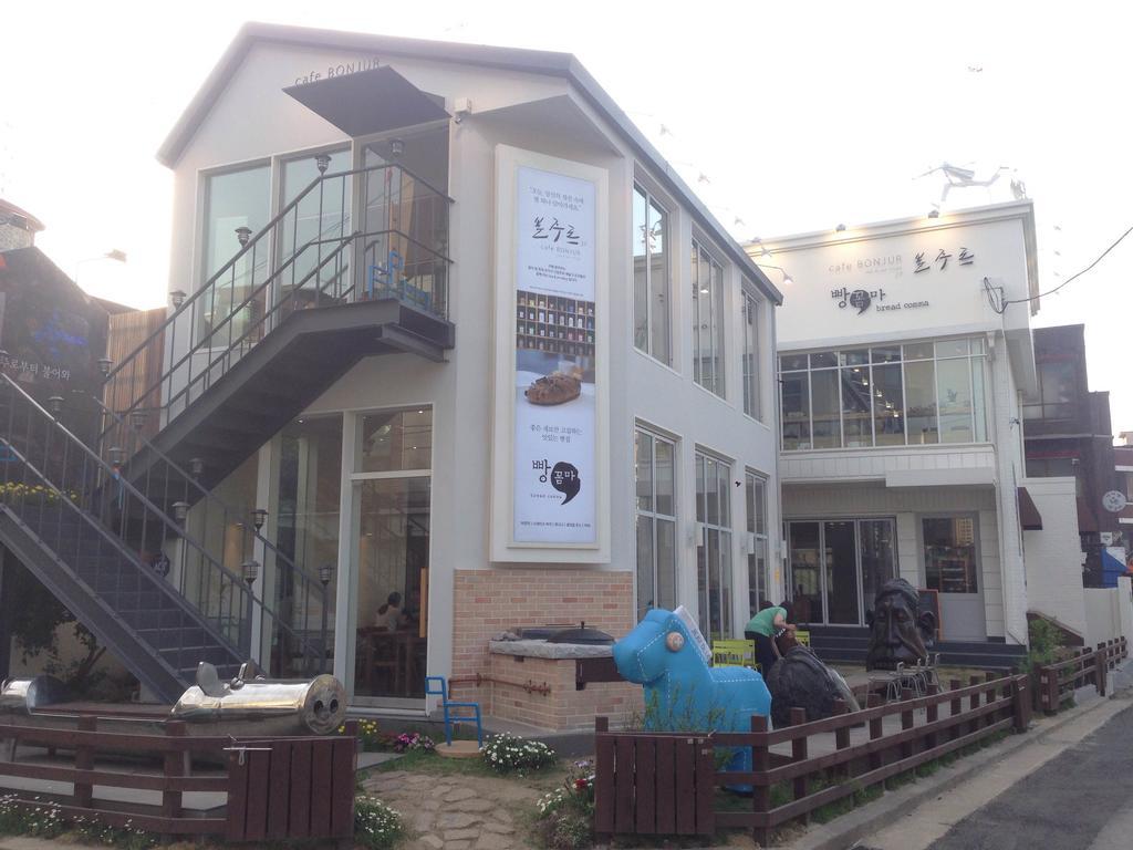 Egg Guesthouse Korea Сеул Экстерьер фото