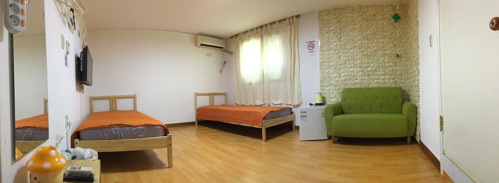 Egg Guesthouse Korea Сеул Экстерьер фото